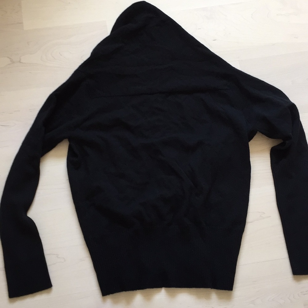 New 100% cashmere black shawl collar sweater S/M - Picture 5 of 8